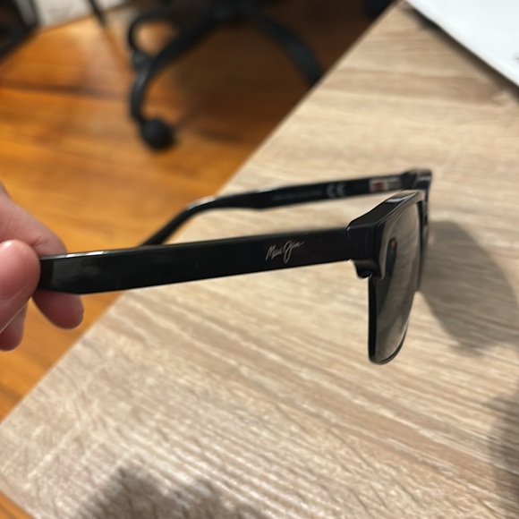 Maui Jim Kawika Frame Polarized Sunglasses - Picture 3 of 7